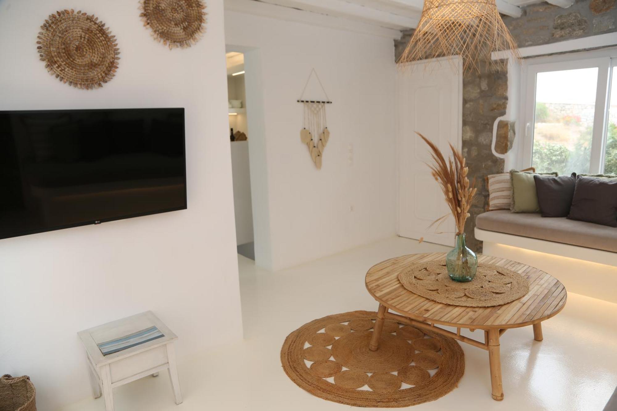 Villa Aderfia With Private Hot Tub *
